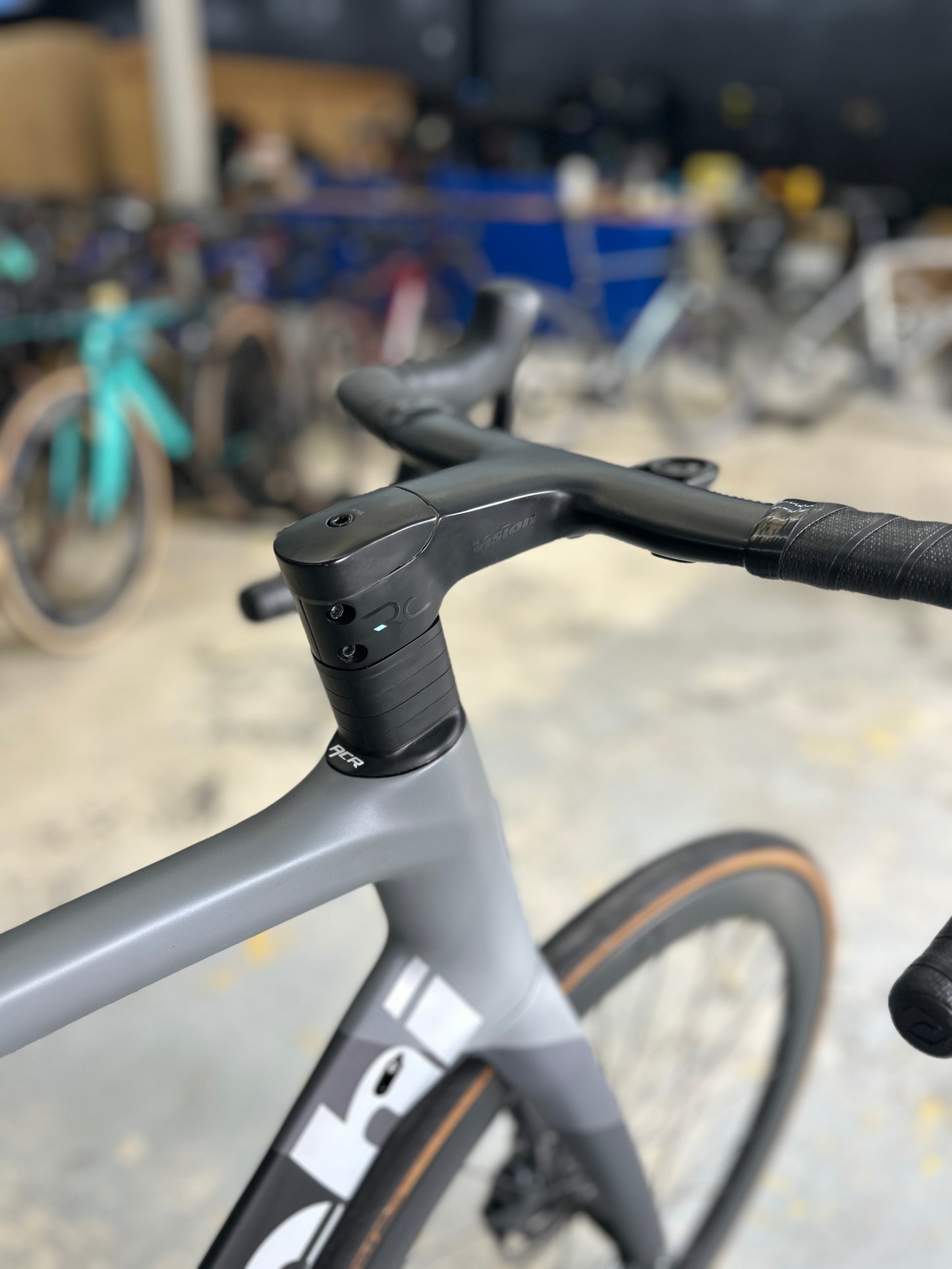 Bianchi Oltre XR4 AXS Carbon Road Bike