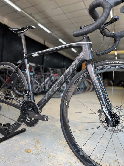 Merida Scultura 9000 SRAM RED AXS Carbon Racefiets