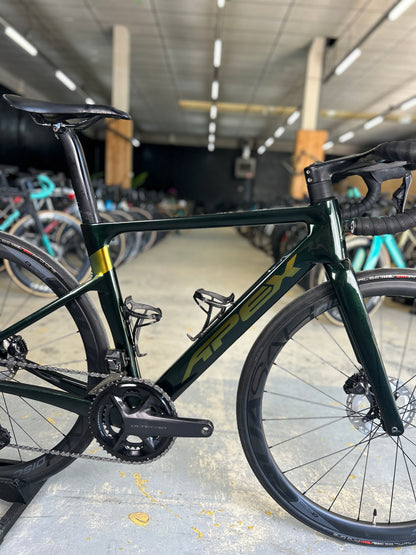 Apex Soniq Di2 Carbon Road Bike