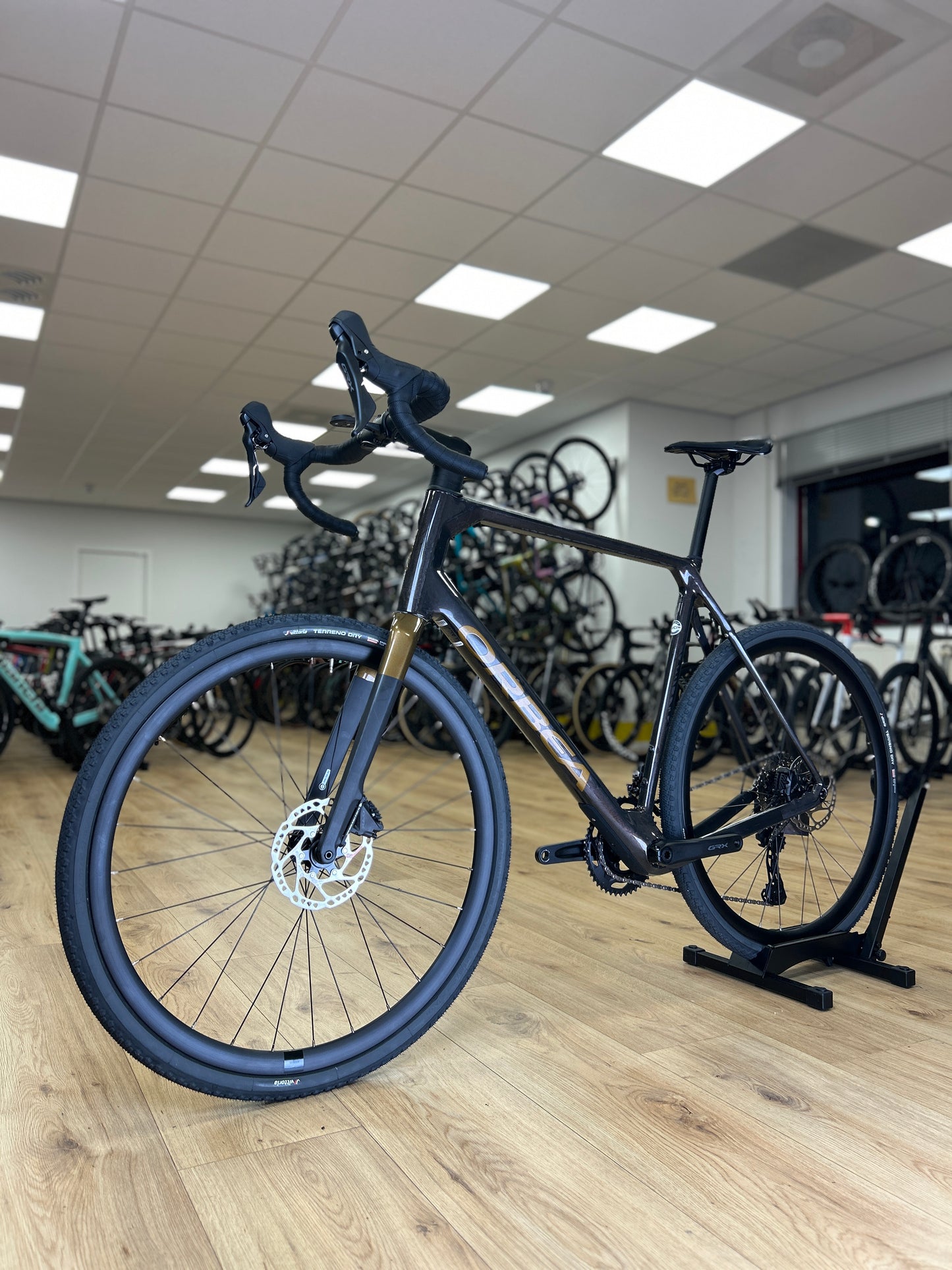 0km Showroom Model Orbea Terra M30 Carbon Gravel Fiets