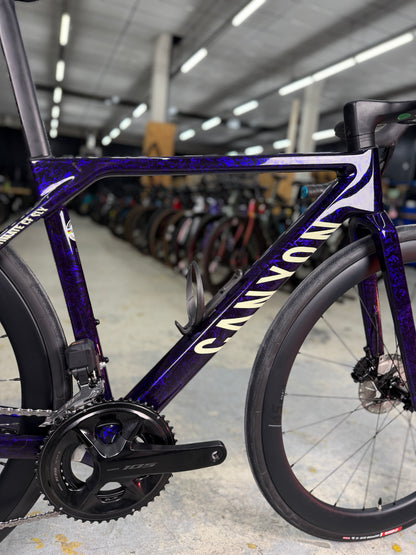 1000km Canyon Ultimate CF SLX Di2 Carbon Racefiets