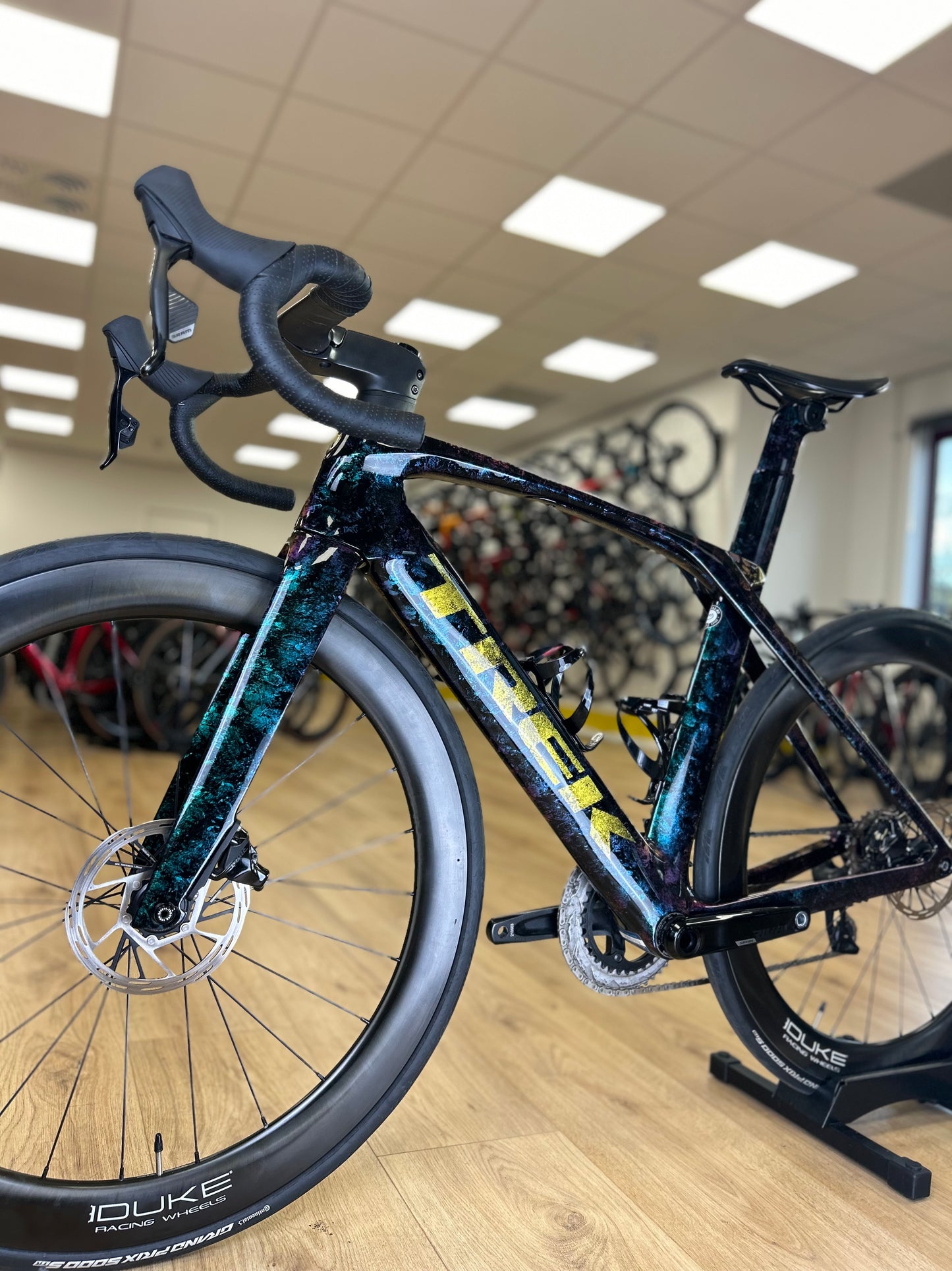 Trek Madone SLR6 SRAM AXS Carbon Racefiets