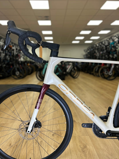 0km Showroom Model Orbea Orca M30iTEAM Di2 Carbon Racefiets