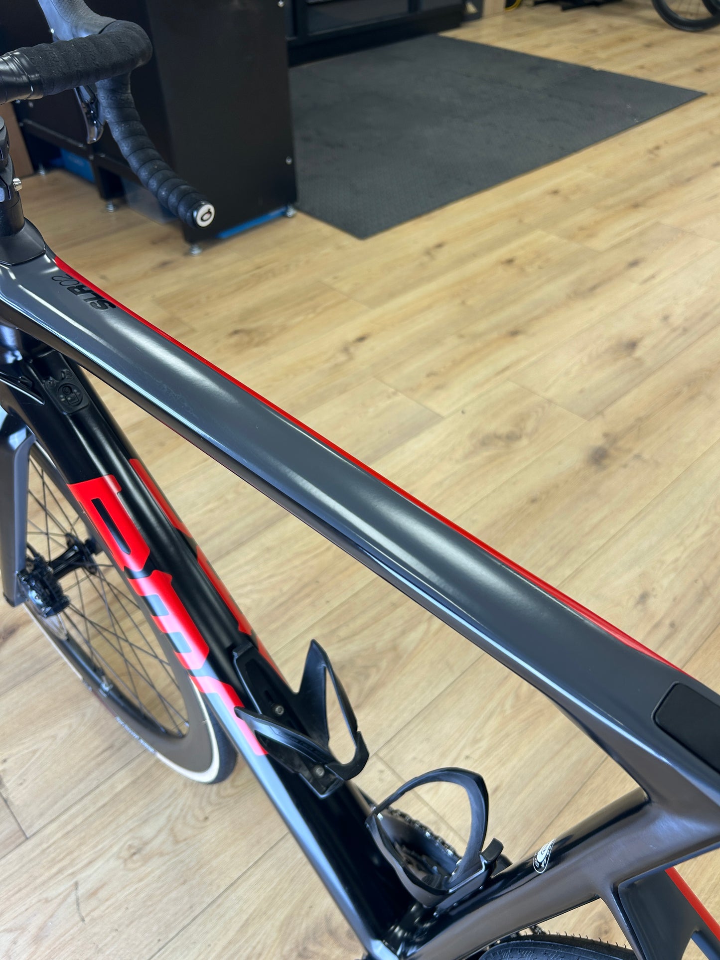 BMC Teammachine SLR02 Di2 Carbon Road Bike