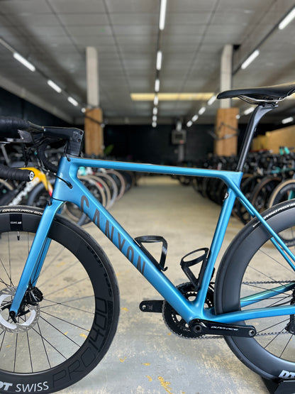 Canyon Ultimate CF SLX Di2 Dura Ace Carbon Road Bike