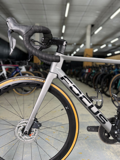 Focus Izalco Max 9.7 Di2 Carbon Racefiets