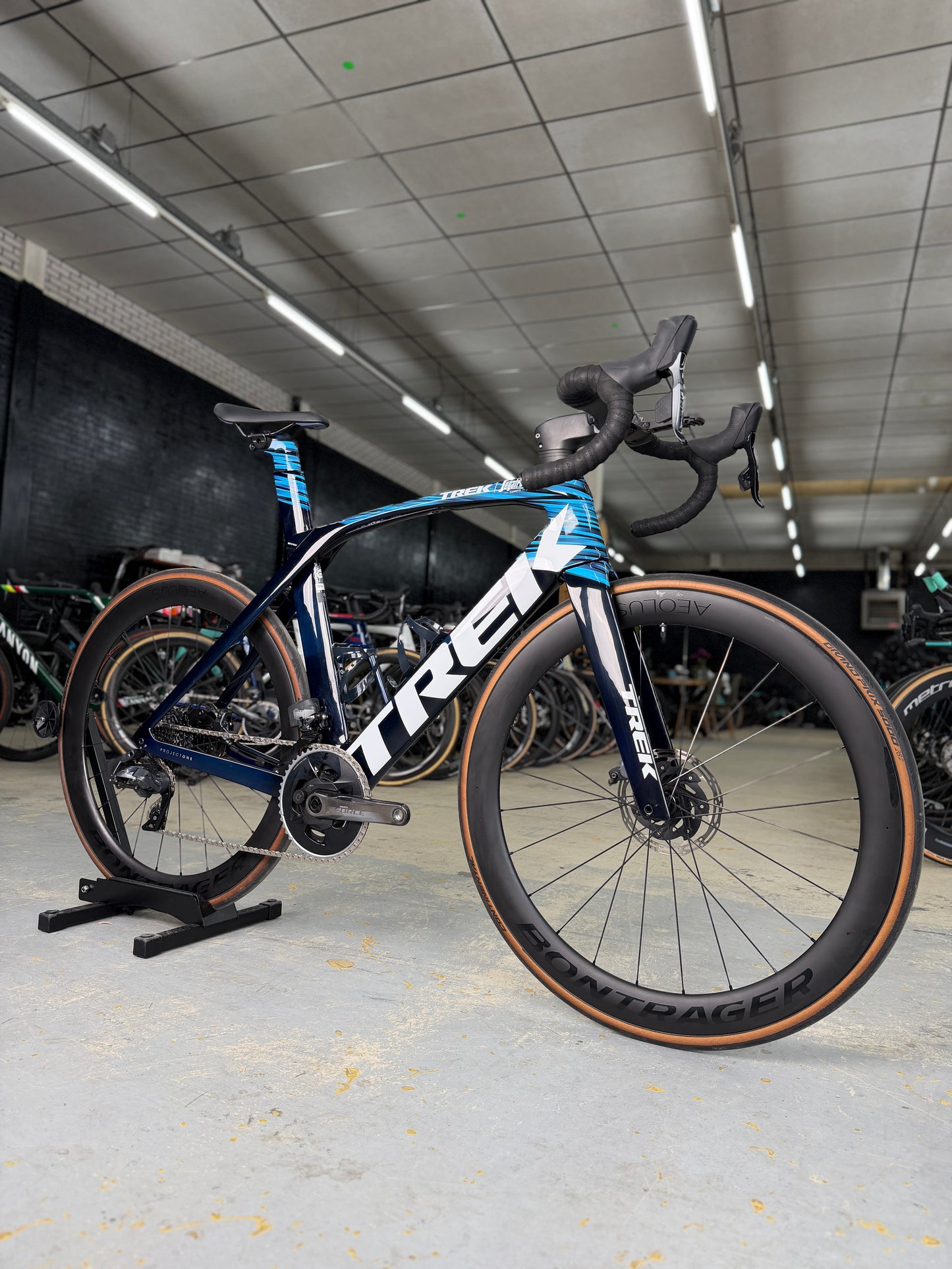 Trek Madone SLR7 AXS Carbon Road Bike
