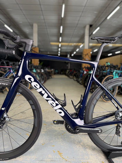 Cervélo Caledonia-5 Red eTap Carbon Road Bike