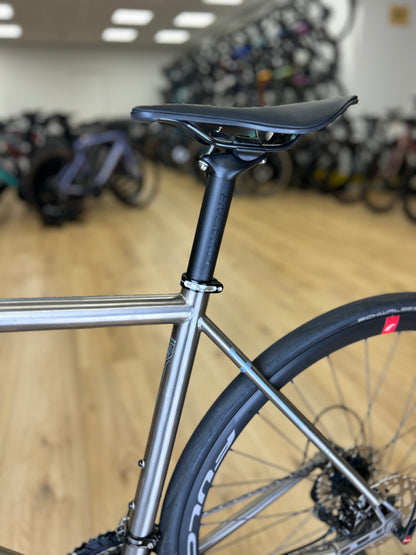 Showroom Model Gilbertson Allure Disc Racefiets