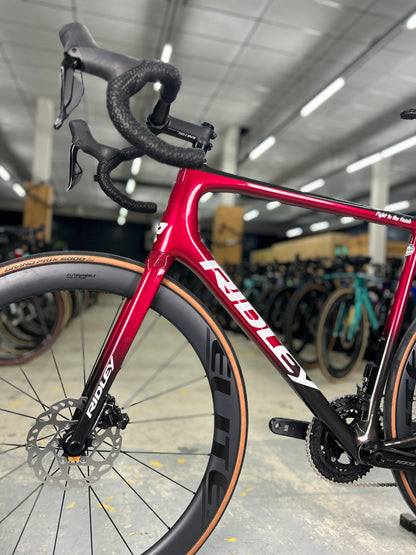 Showroom model Ridley Helium SLX Di2 Carbon Race Bike