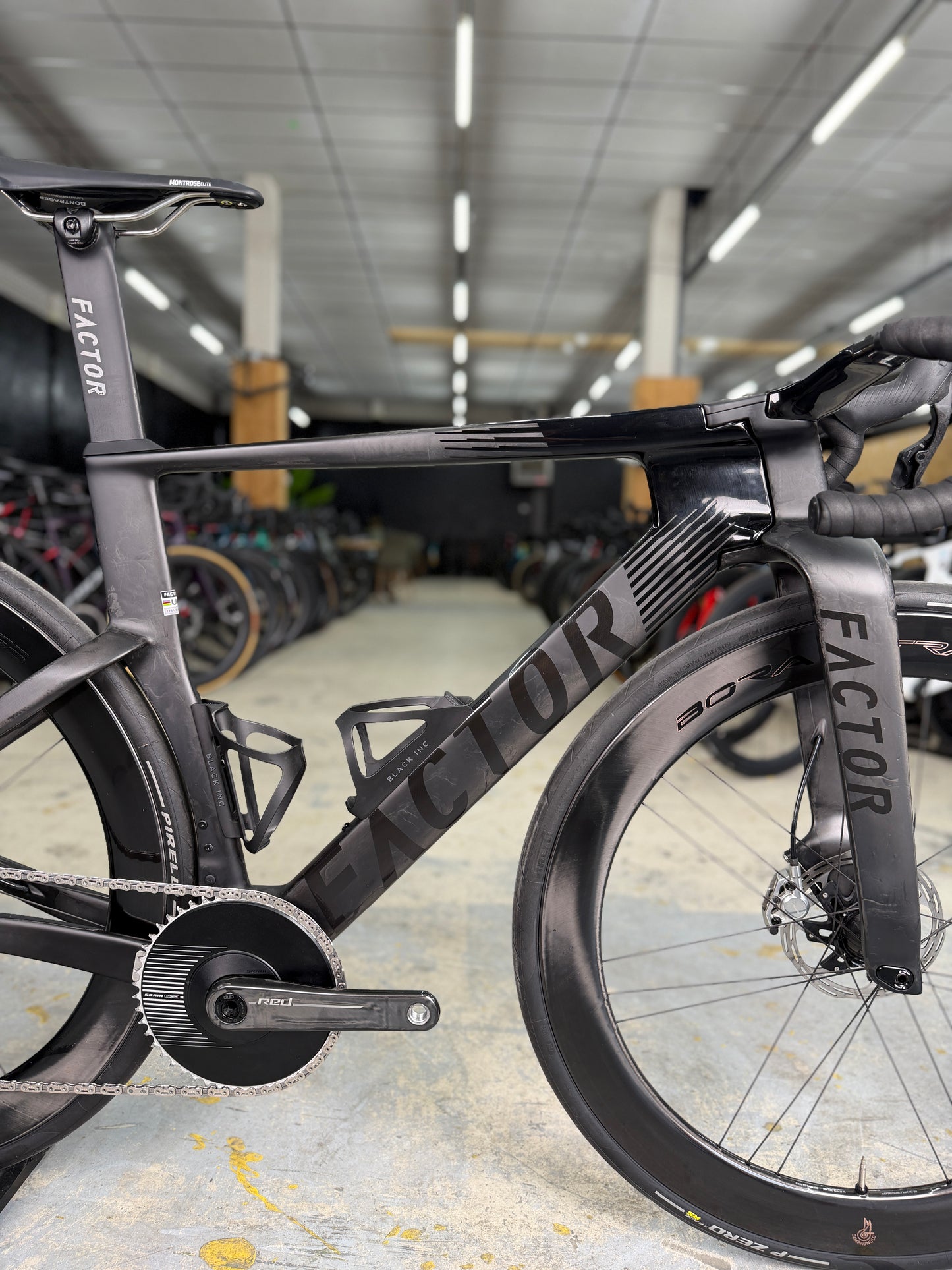 250km Factor ONE SRAM Red eTap Carbon Racefiets