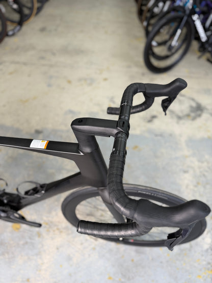 NIEUW BMC Teammachine R01 FOUR Di2 Carbon Racefiets