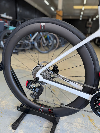 SHOWROOM Cervélo Caledonia-5 AXS Carbon Racefiets