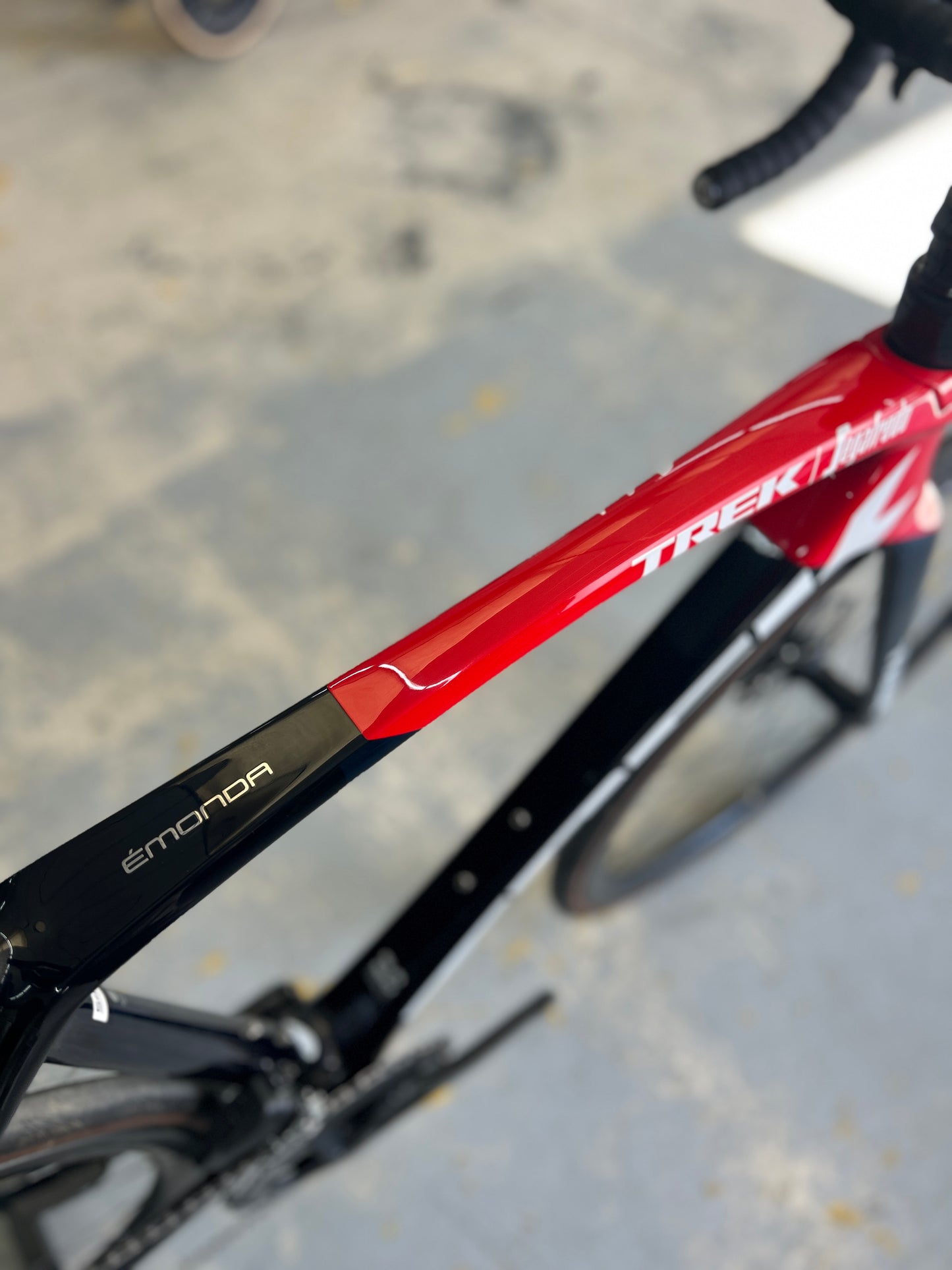 Trek Emonda SLR6 AXS Carbon Road Bike