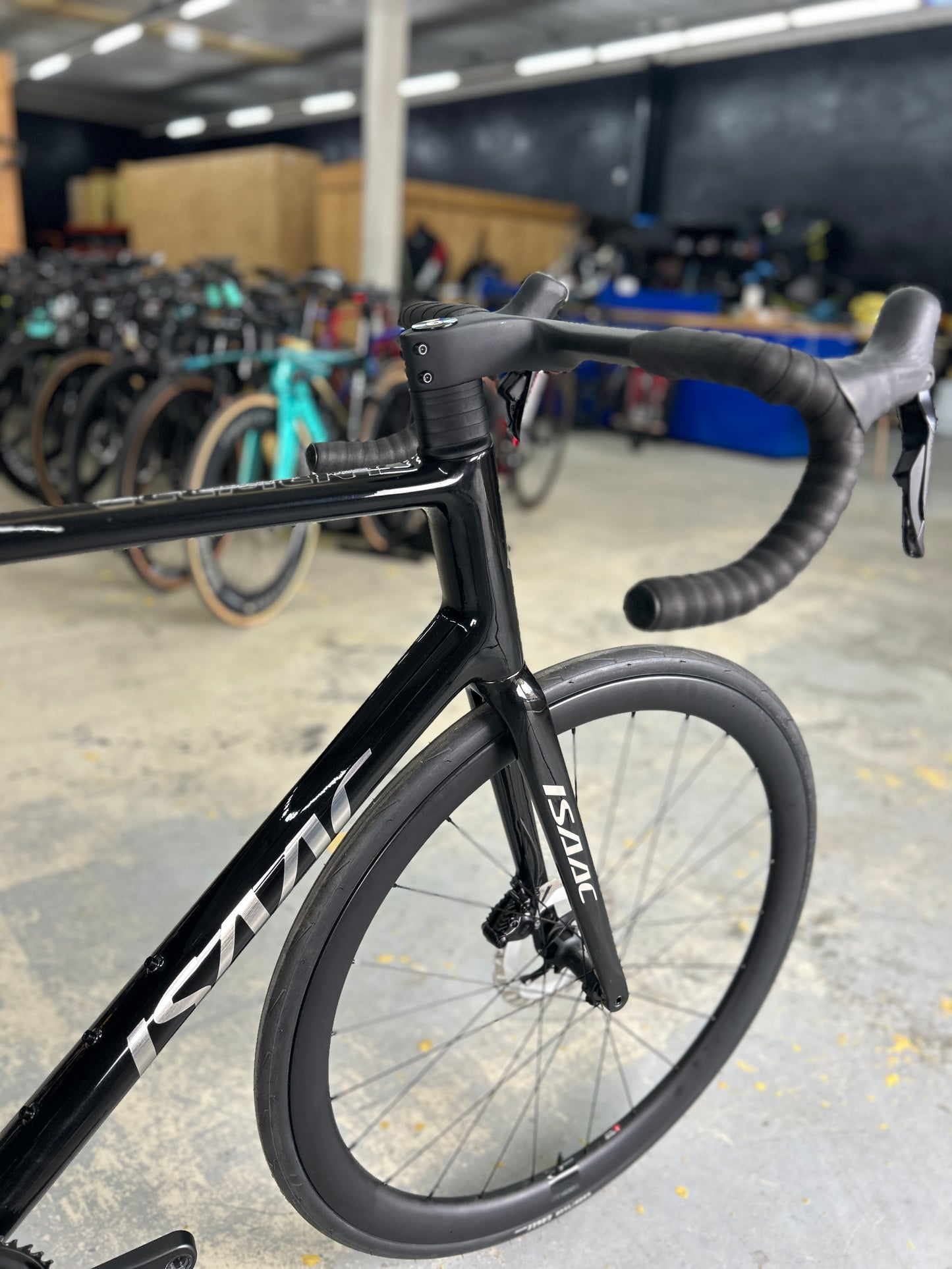 NIEUW Isaac Element Di2 Carbon Racefiets