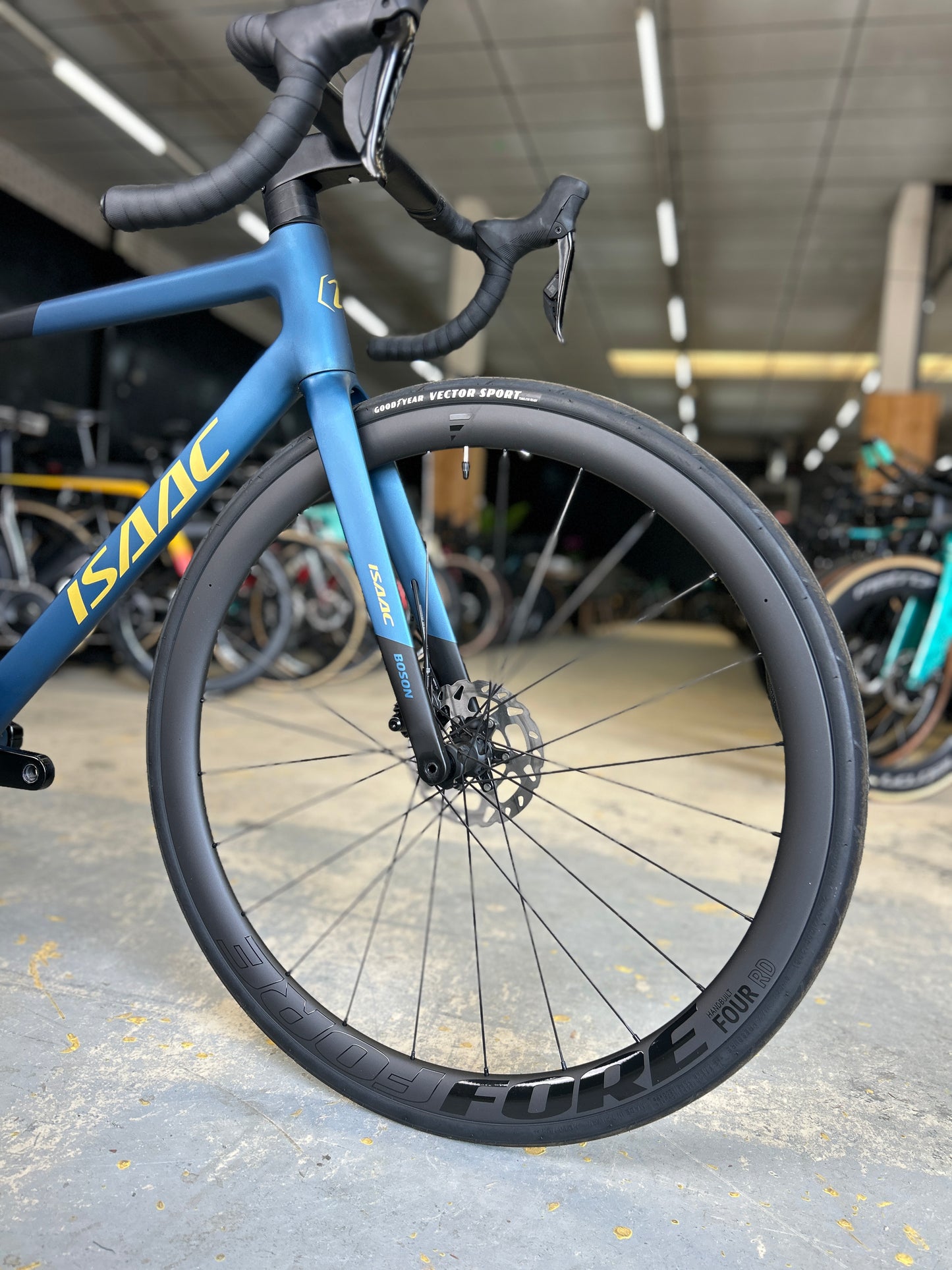 NEW Isaac Boson Di2 Carbon Road Bike