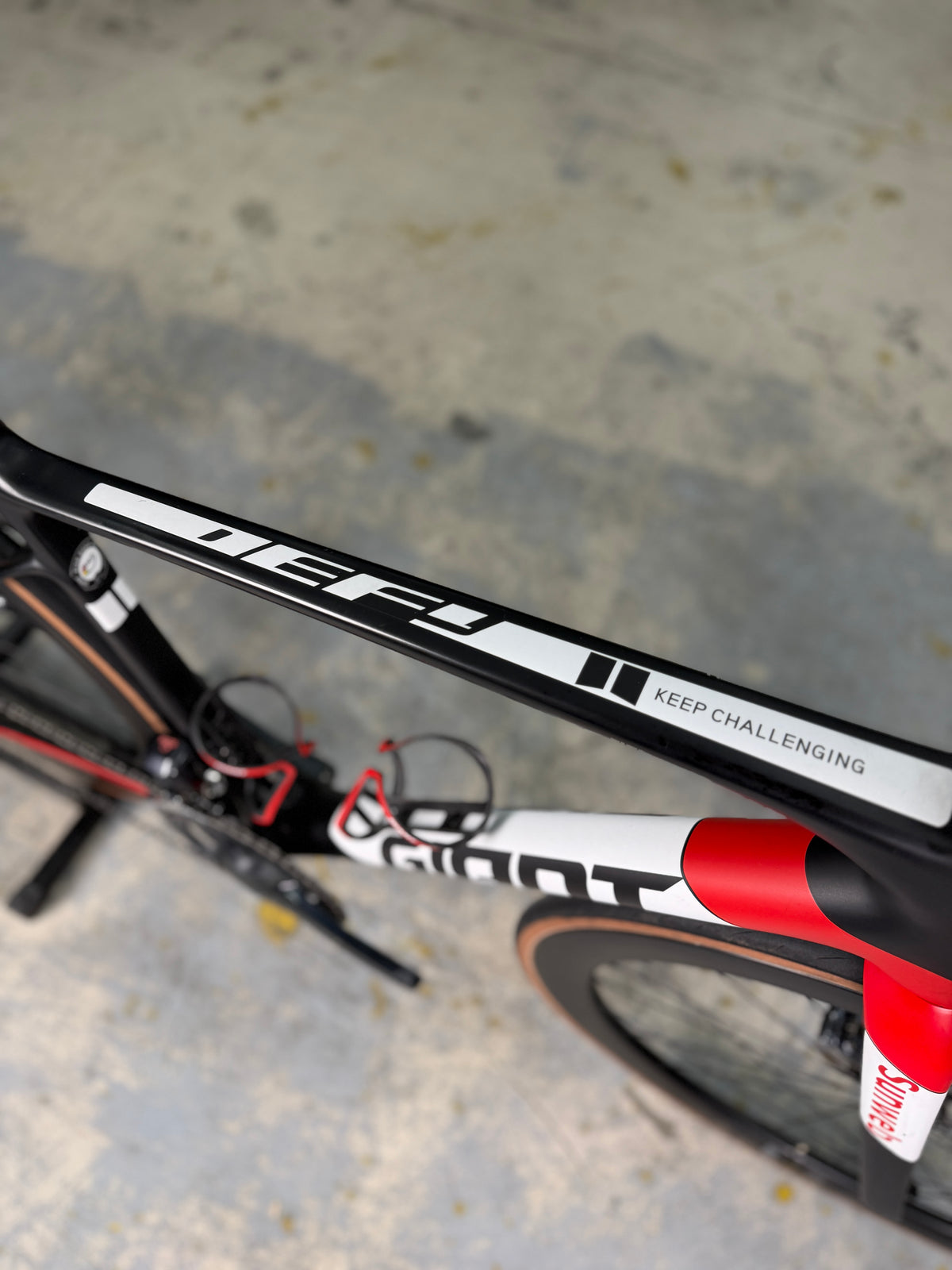 Giant Defy SL Di2 Carbon Road Bike