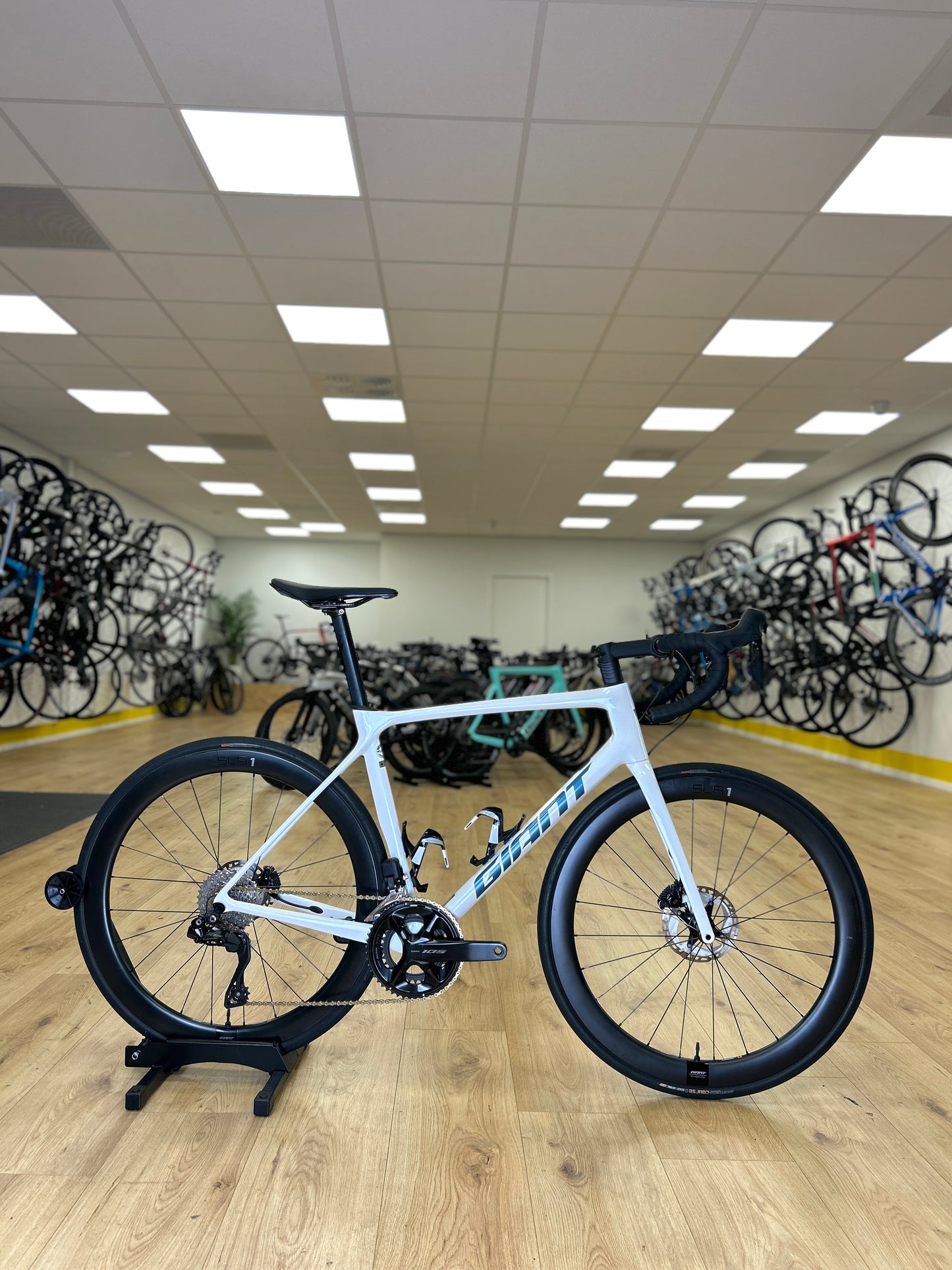 Giant TCR Advanced SLR Di2 Carbon Disc Racefiets