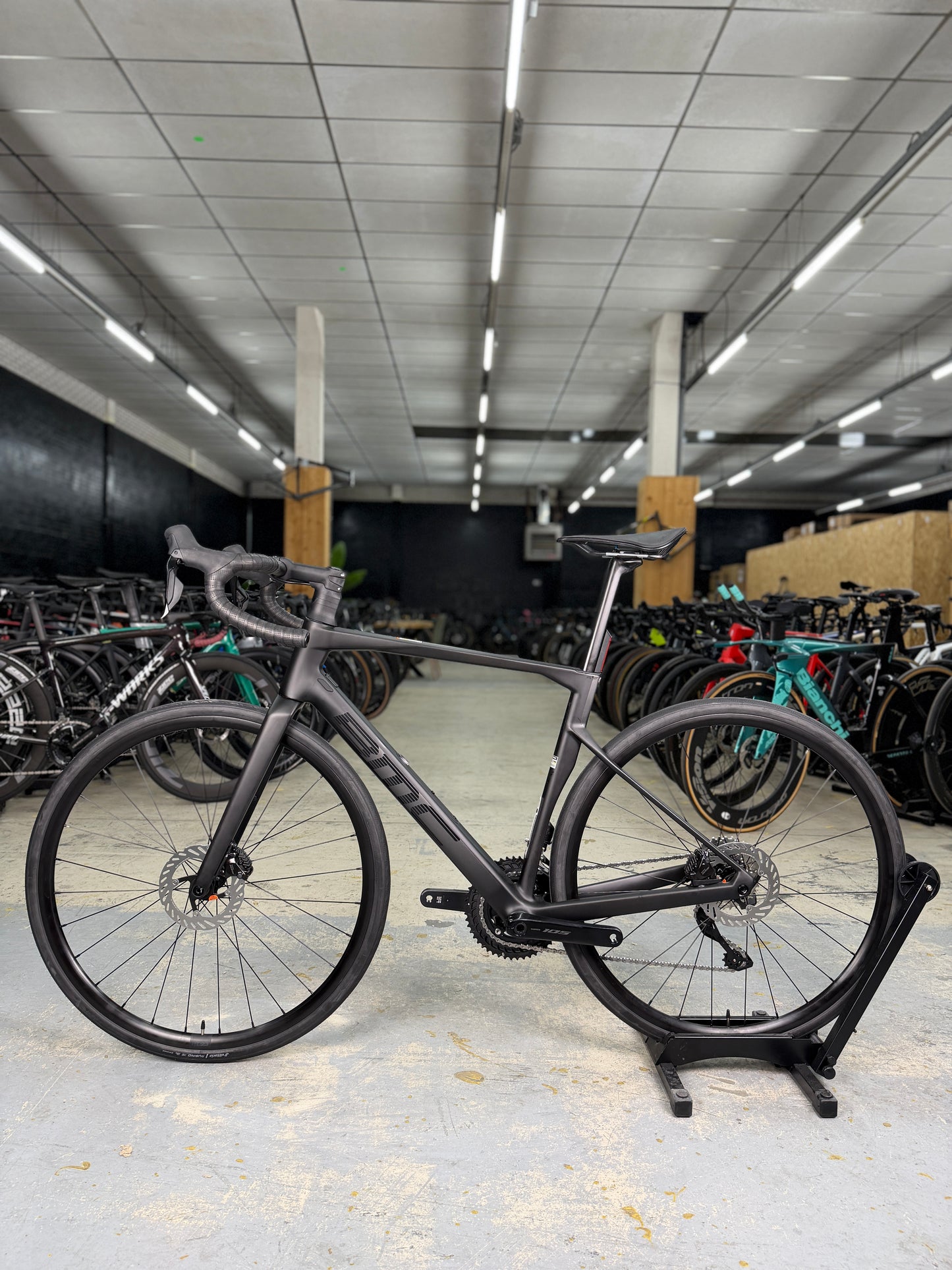 NIEUW BMC Roadmachine Carbon Racefiets
