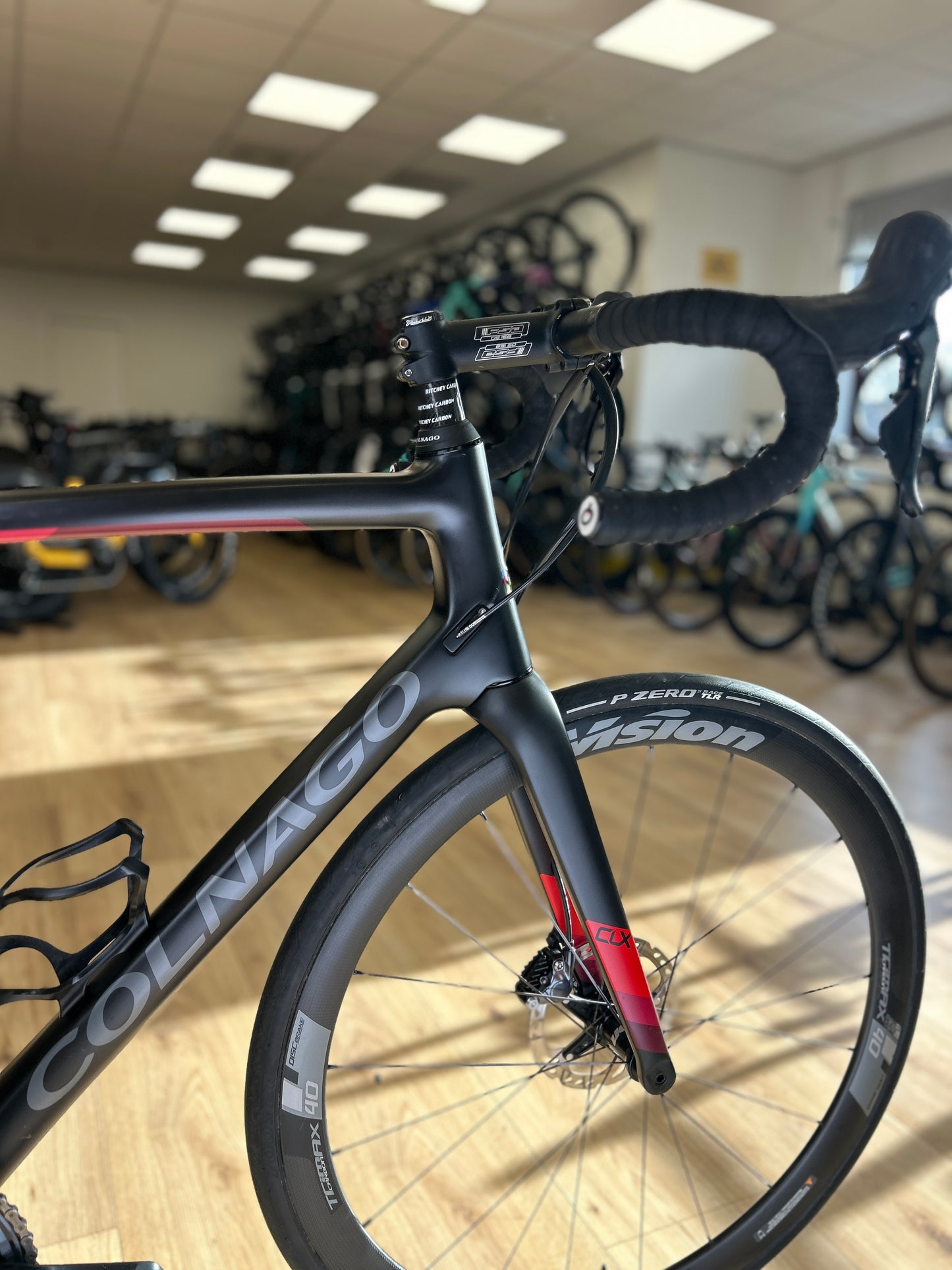 Colnago CLX Disc Carbon Road Bike