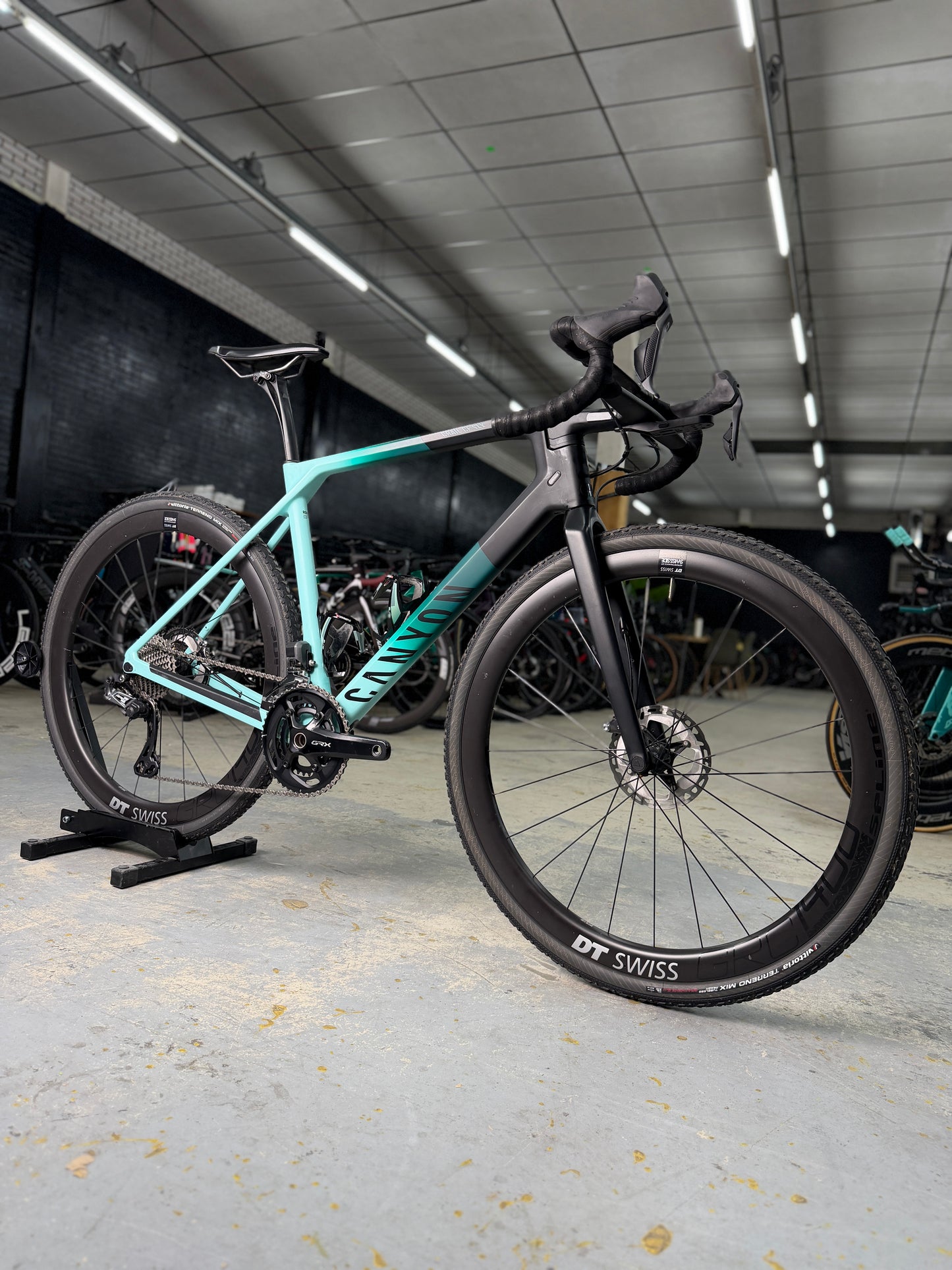 Canyon Grail CF SLX 8 Di2 Gravel Fiets