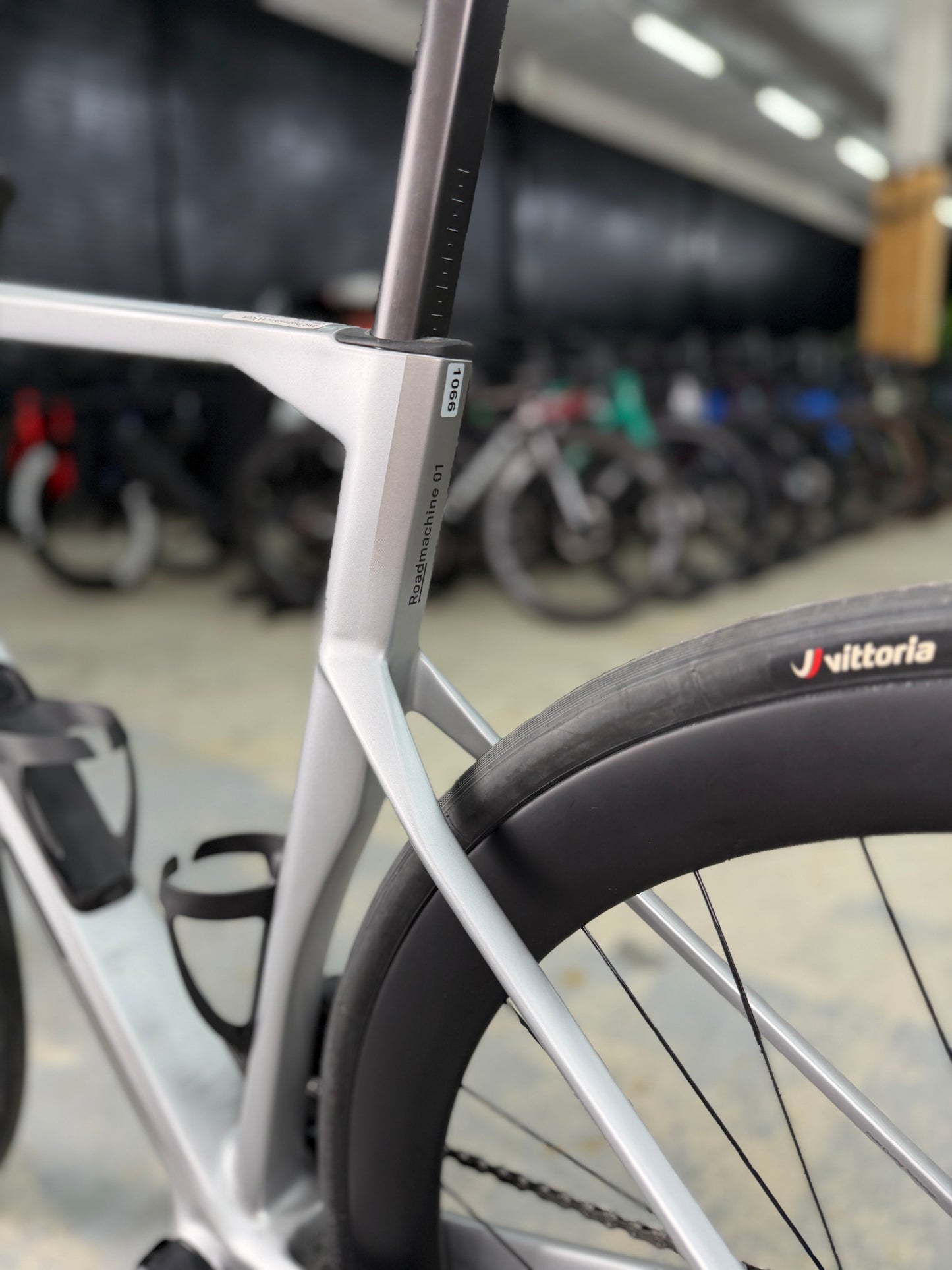 NIEUW BMC Roadmachine R01 Di2 Carbon Racefiets