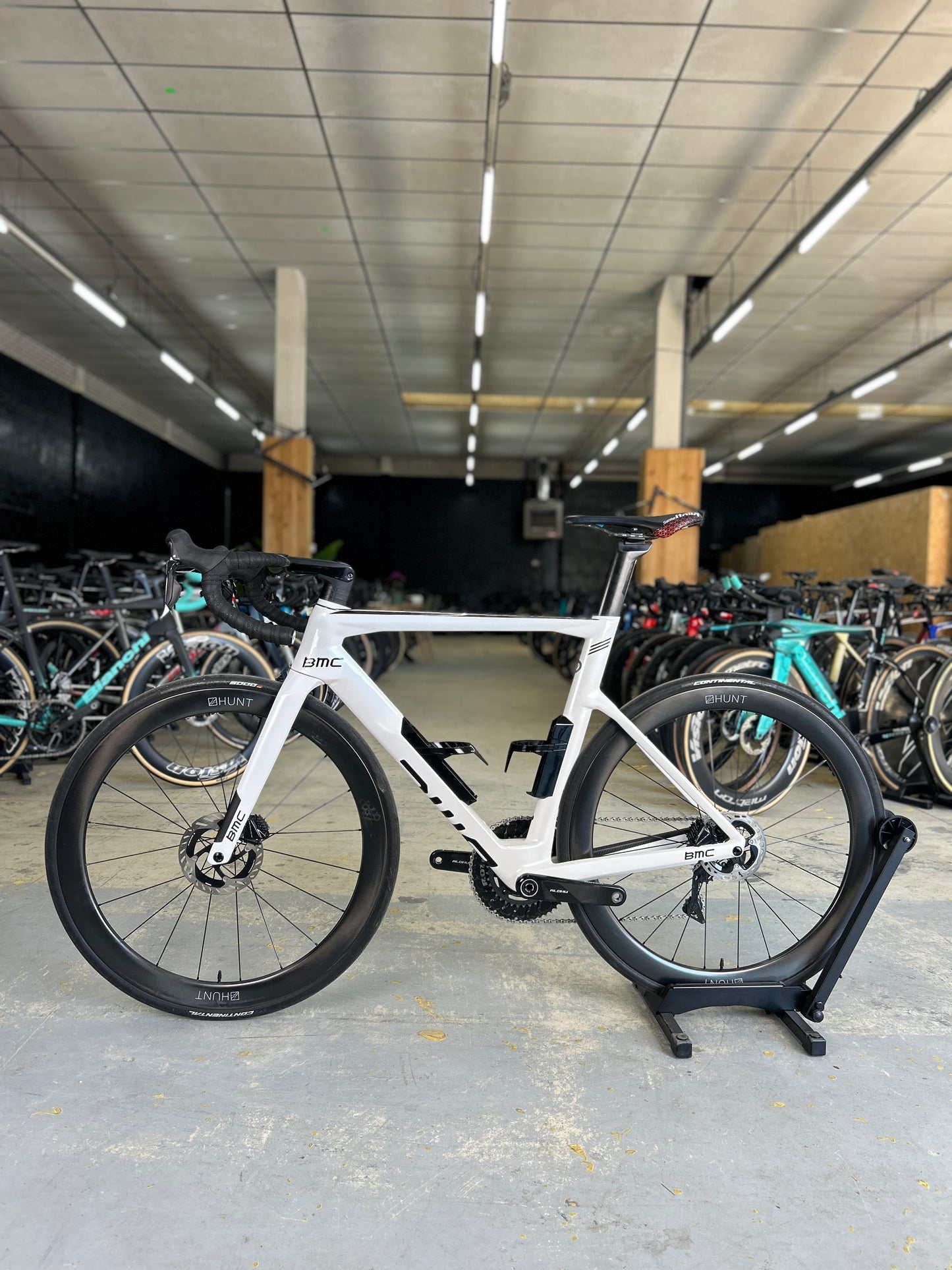 BMC Timemachine R01 Dura Ace Di2 Carbon Road Bike