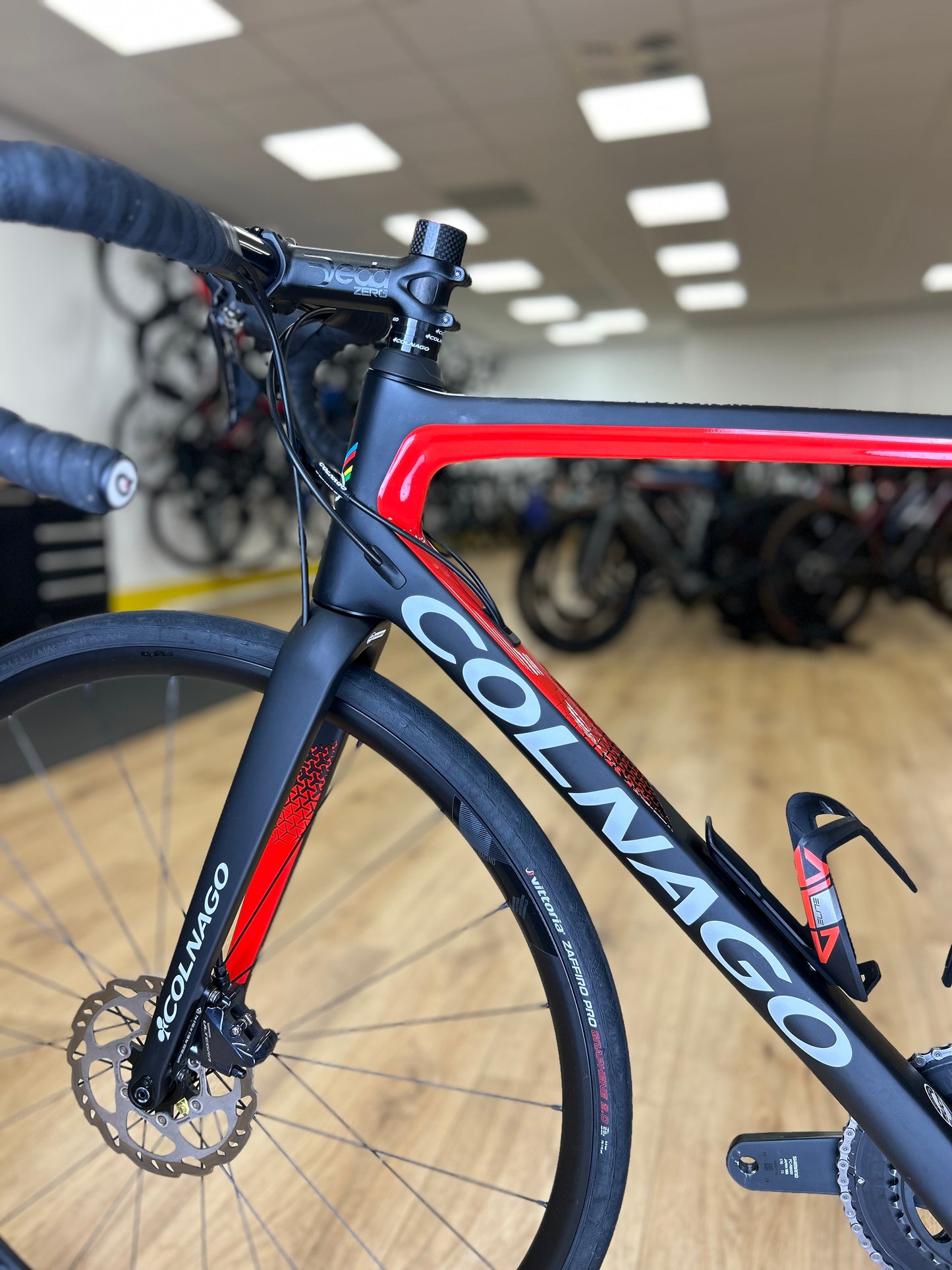 Colnago V3 Carbon Ultegra Disc Racefiets