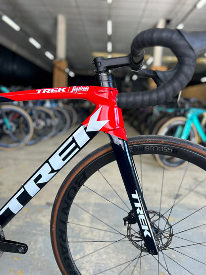 Trek Emonda SLR6 AXS Carbon Road Bike