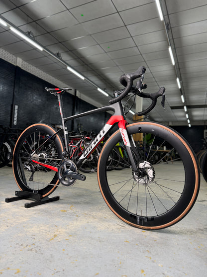 Giant Defy SL Di2 Carbon Road Bike