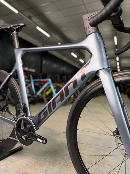 SHOWROOM Giant Propel Advanced 1 AXS Carbon Racefiets