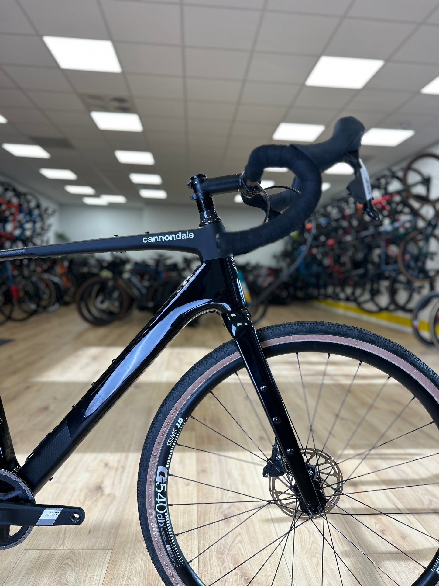 SHOWROOM MODEL Cannondale Topstone LG AXS Gravel Fiets