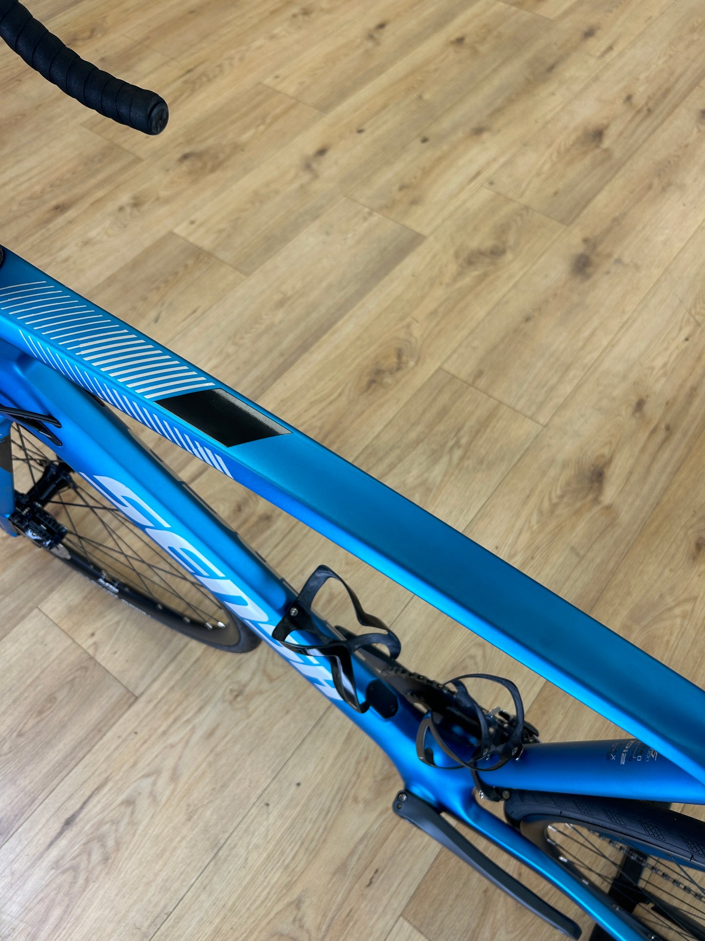 Sensa Giulia G3 Ultegra Carbon Racefiets