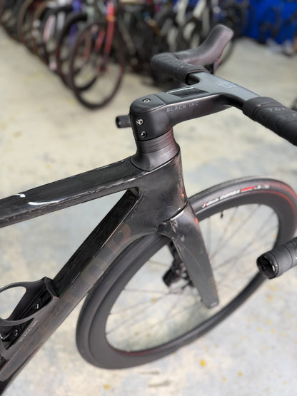 NIEUW Factor Ostro VAM Di2 Carbon Racefiets