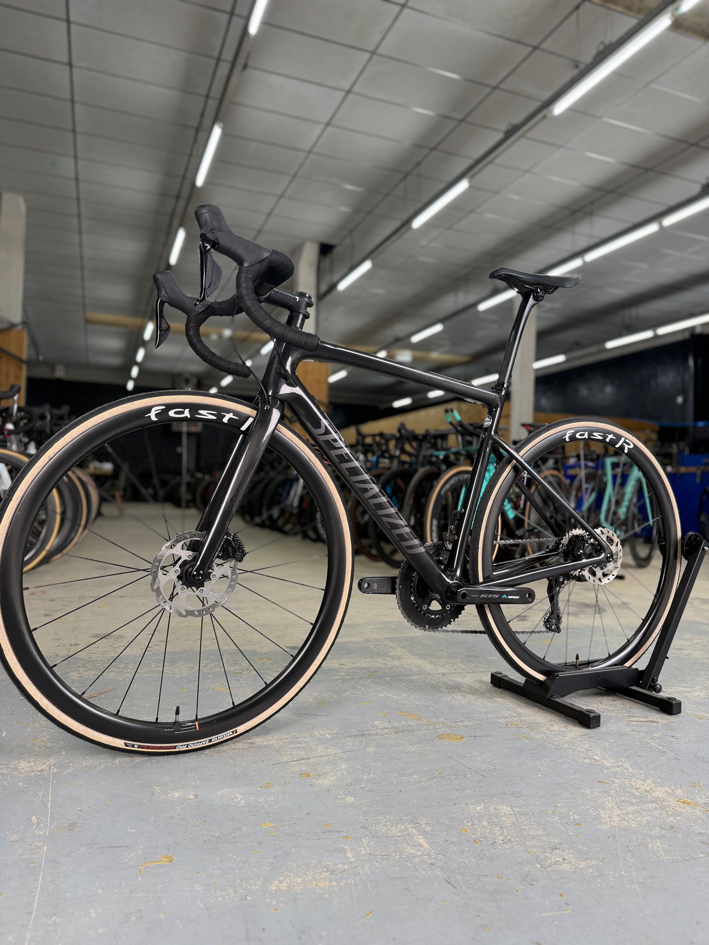 Specialized Tarmac Di2 Carbon Racing Bicycle