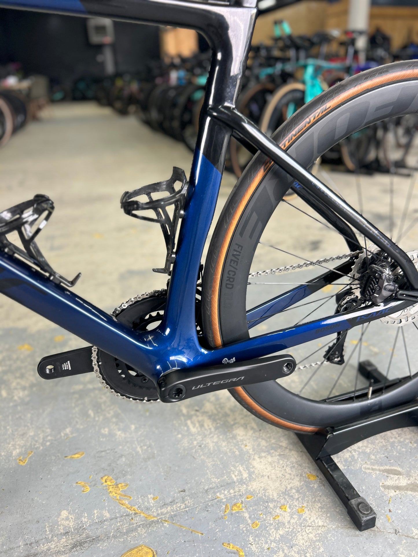 Isaac Boson Di2 Carbon Road Bike