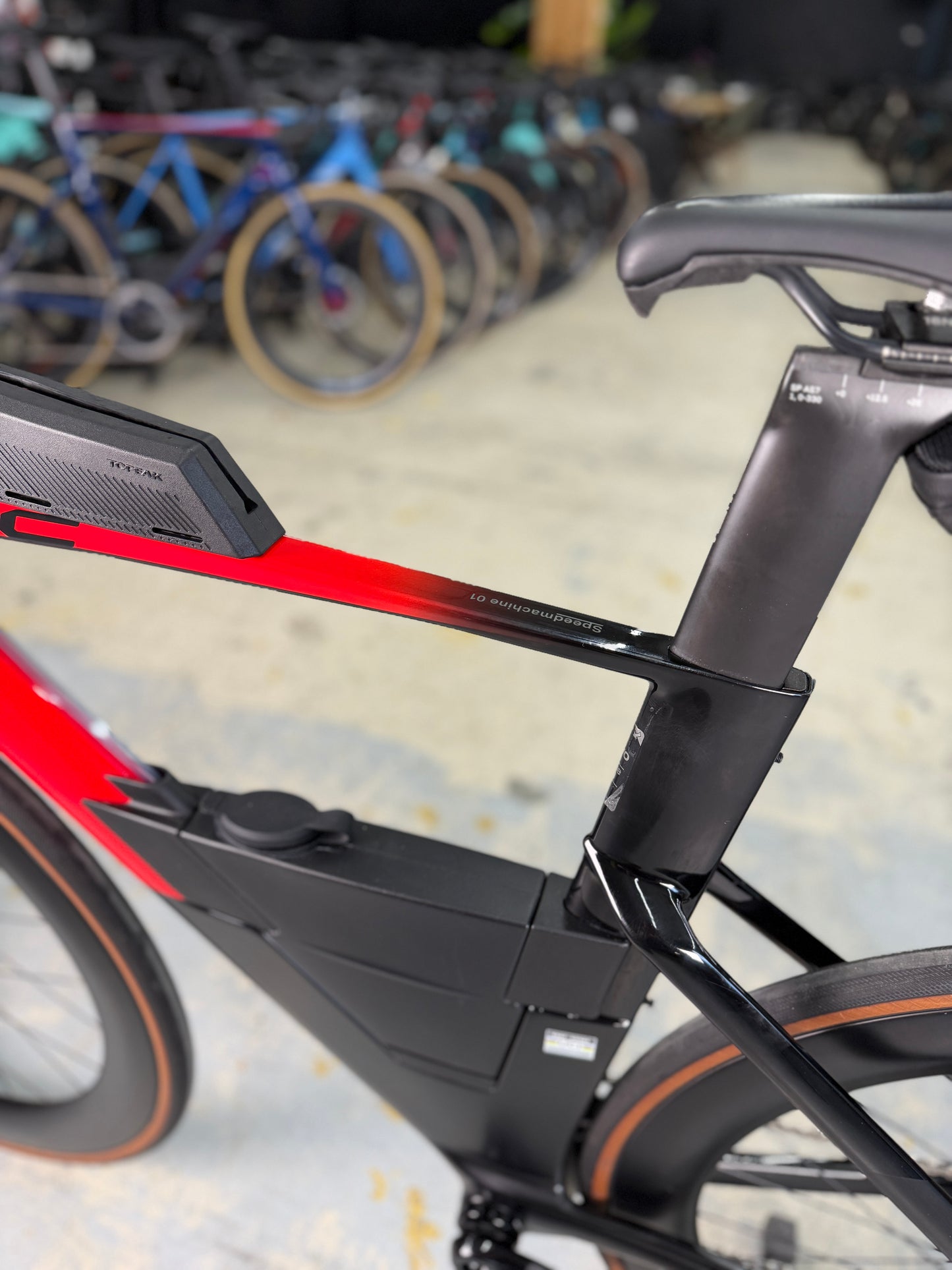 DEMO BMC Speedmachine 01 TWO AXS Carbon Racefiets