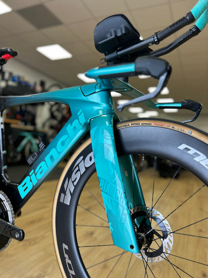 Bianchi Aquila RC Disc Di2 Carbon TT