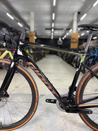 Giant Defy Advanced AXS Carbon Racefiets