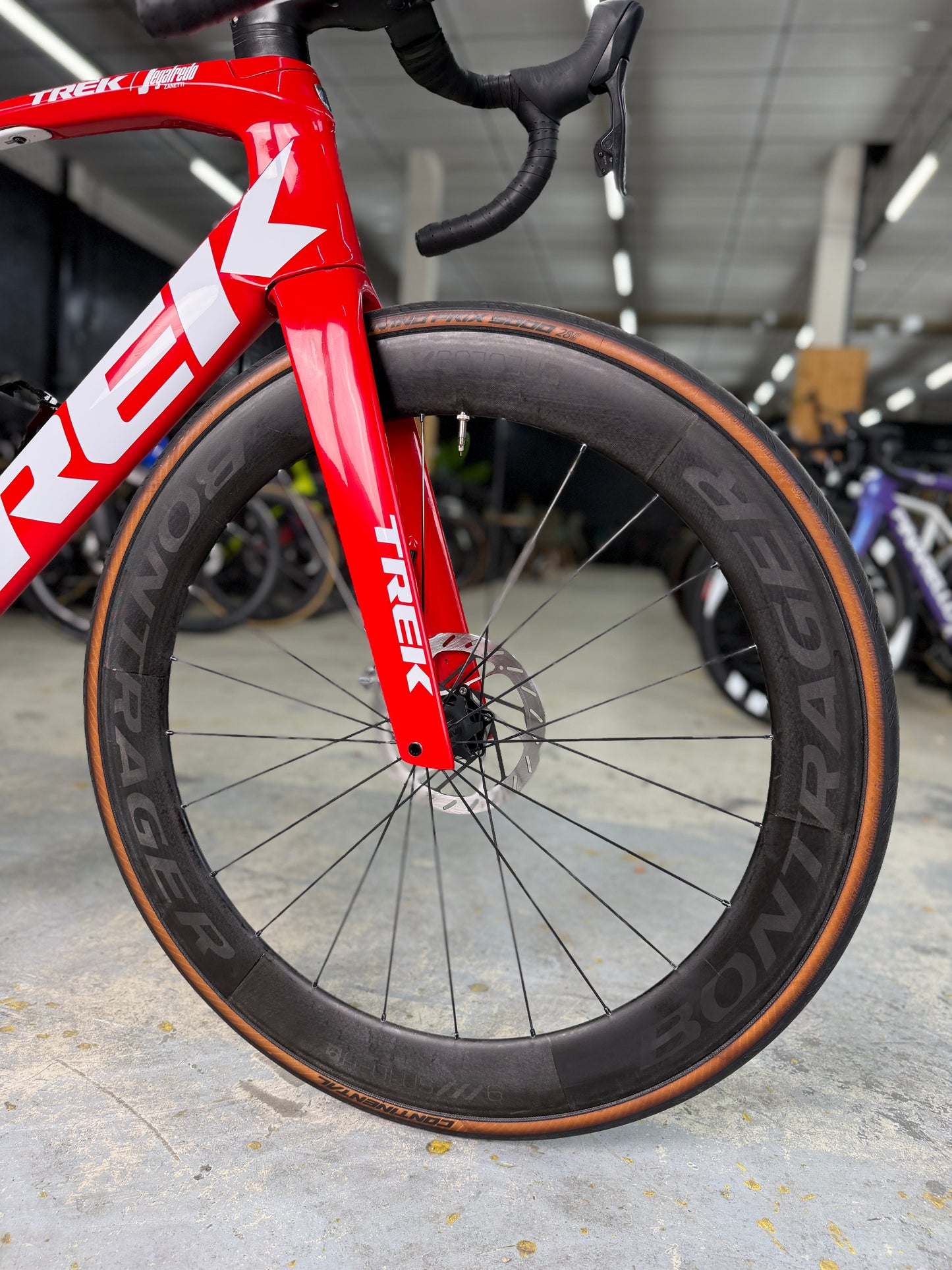 Trek Madone SLR9 SRAM Red eTap Carbon Racefiets