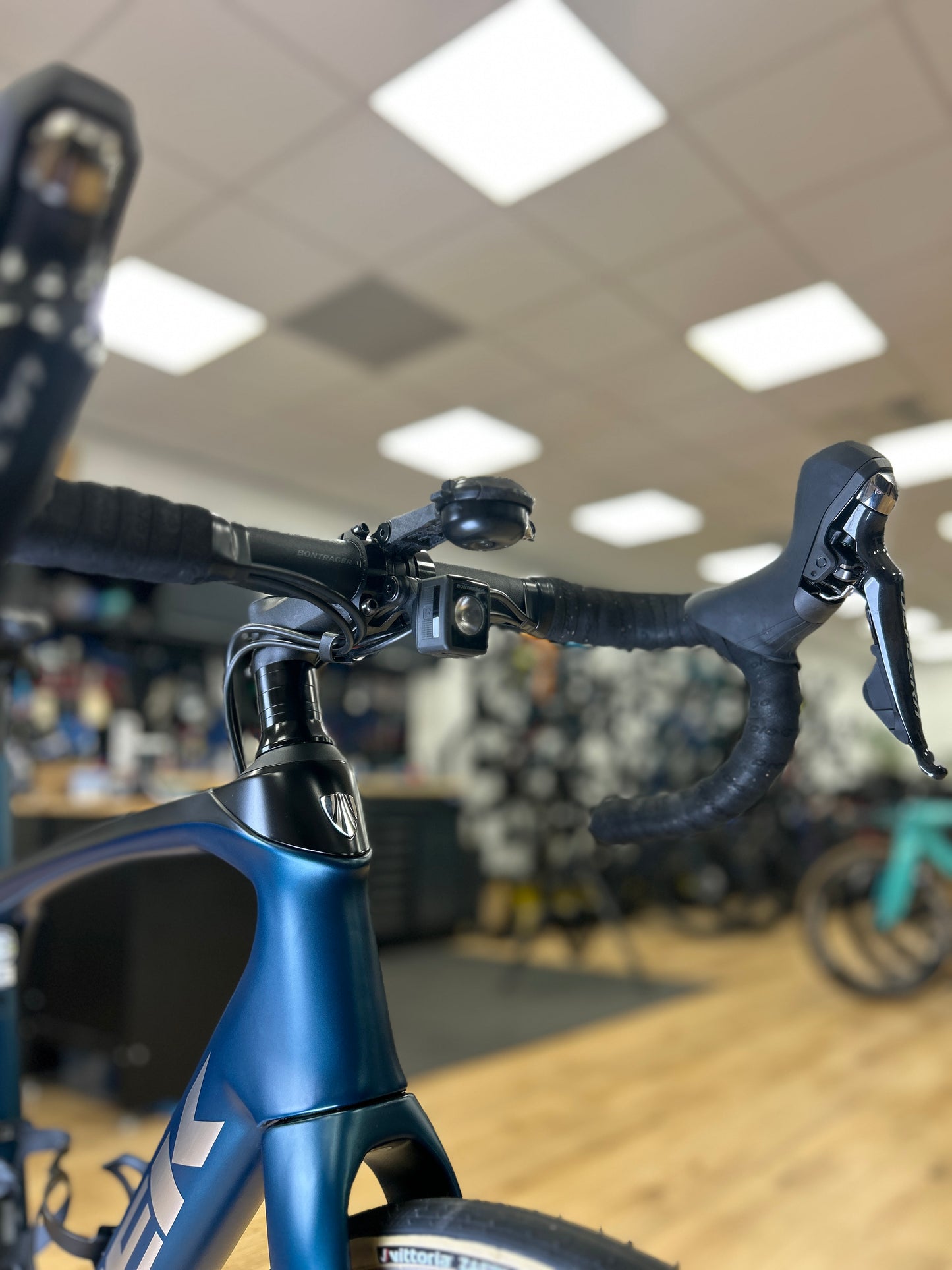 Trek Domane SL6 Disc Carbon Road Bike