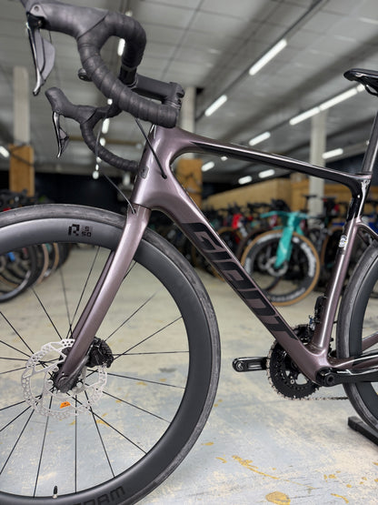 Giant Defy Advanced Di2 Carbon Racefiets