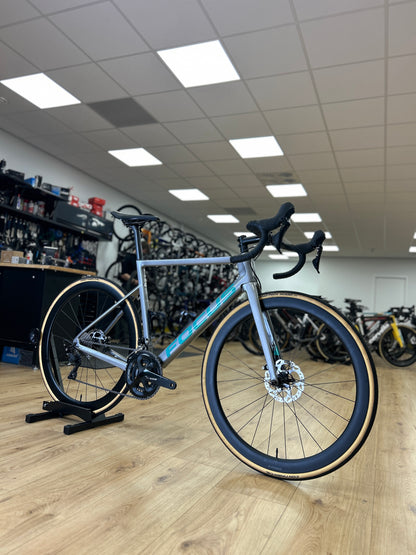 Focus Izalco MAX Disc 8.7 Carbon Racefiets