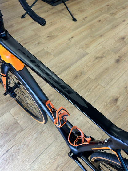 Giant Defy Carbon Racefiets