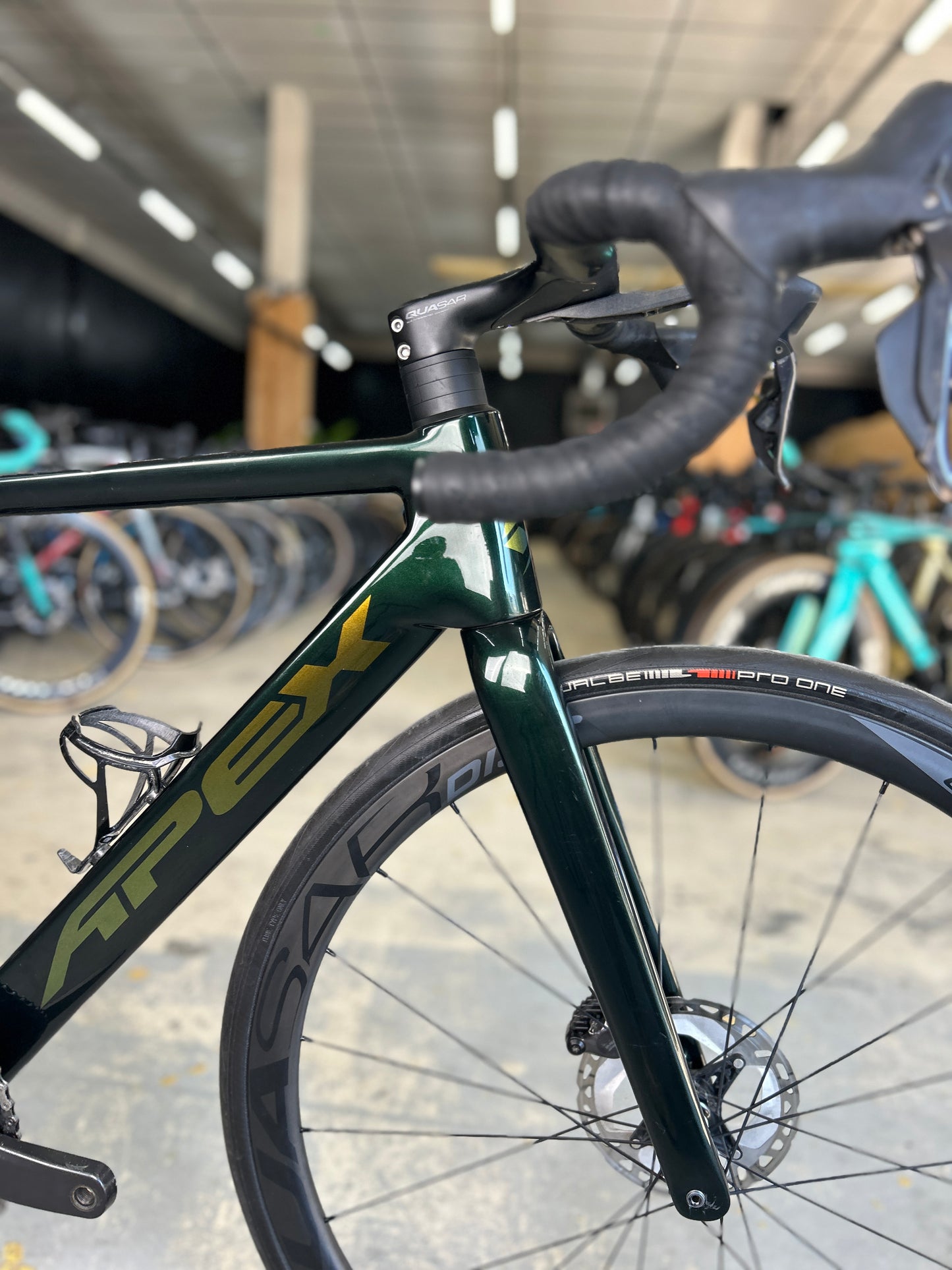 Apex Soniq Di2 Carbon Road Bike