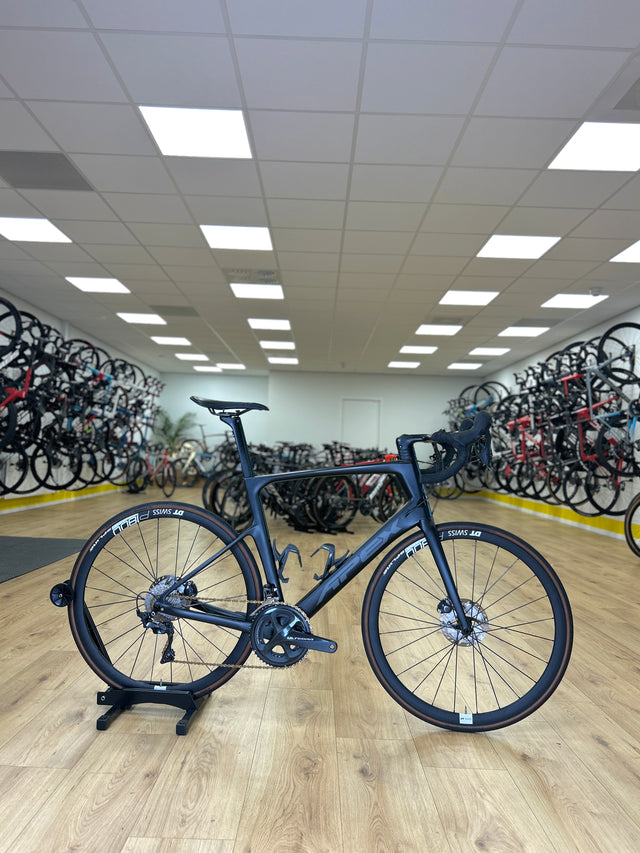 Apex Flare Carbon Racefiets