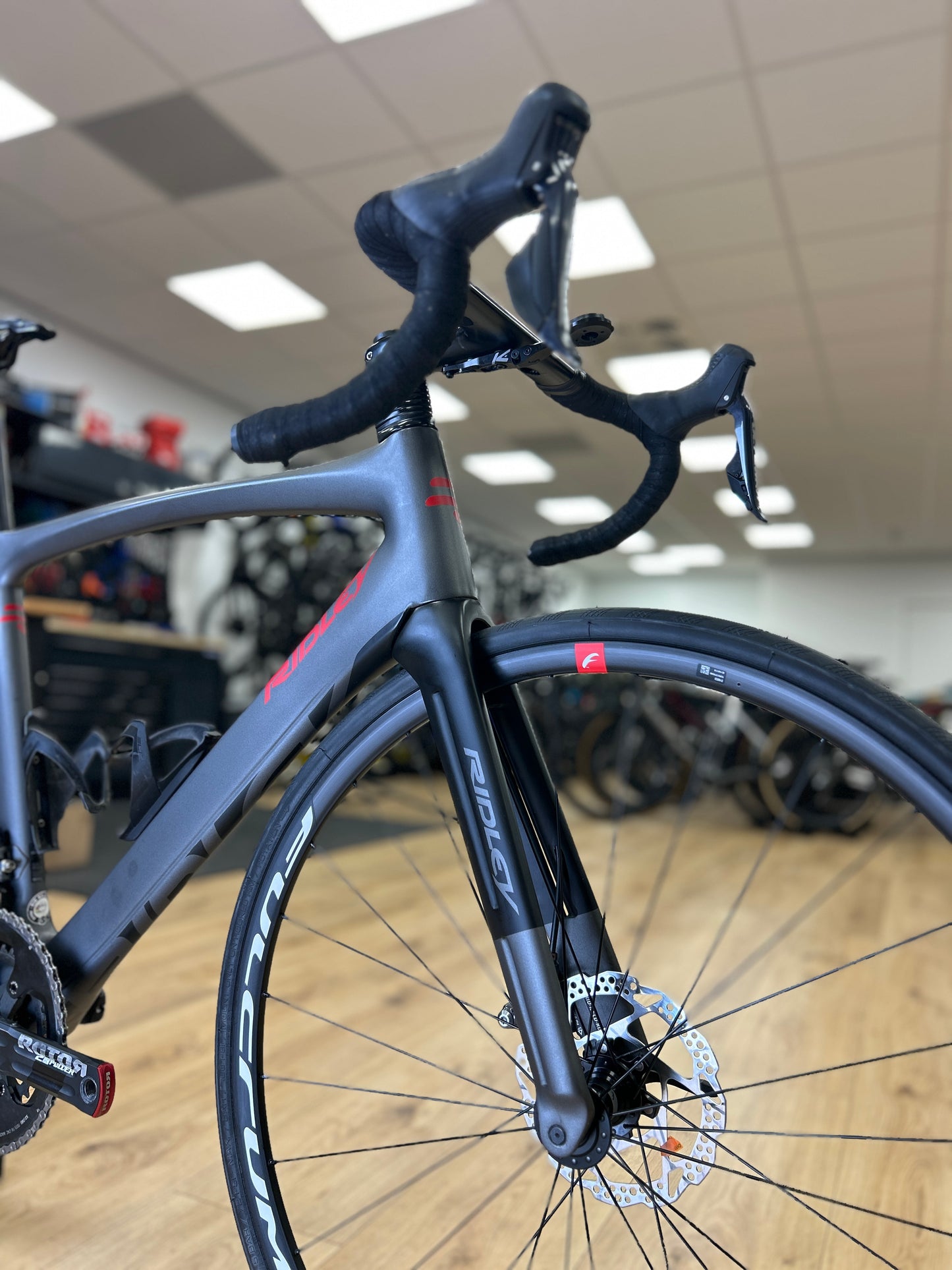 Ridley Noah Disc Di2 Carbon Racefiets