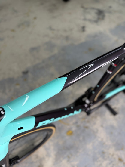 Bianchi Specialissima Pro Di2 Carbon Racefiets
