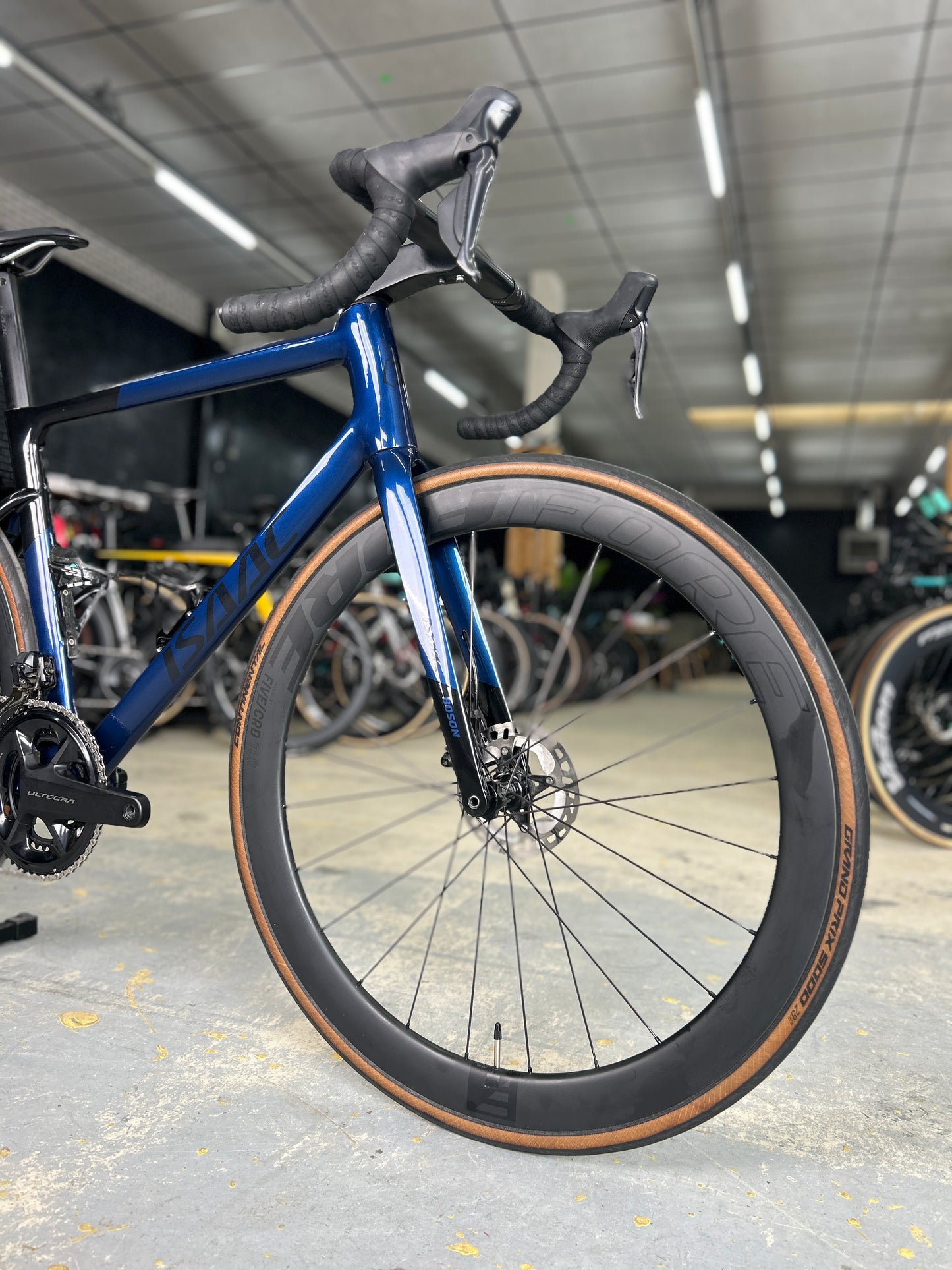 Isaac Boson Di2 Carbon Road Bike