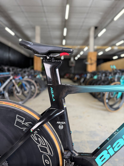 Bianchi Aquila RC Disc Di2 Carbon TT